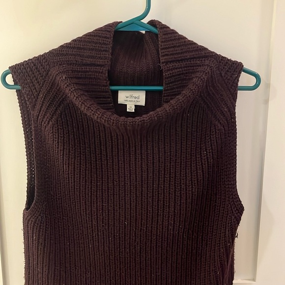 Deep eggplant knitted tunic sweater with small side slits - Picture 1 of 4